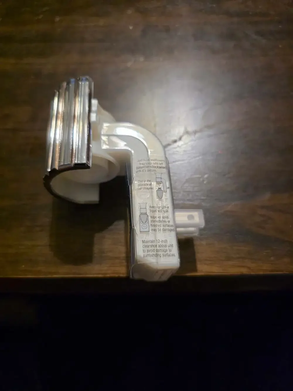 Bath & Body Works Wallflowers Chrome Ribbed Night Light Fragrance Plug